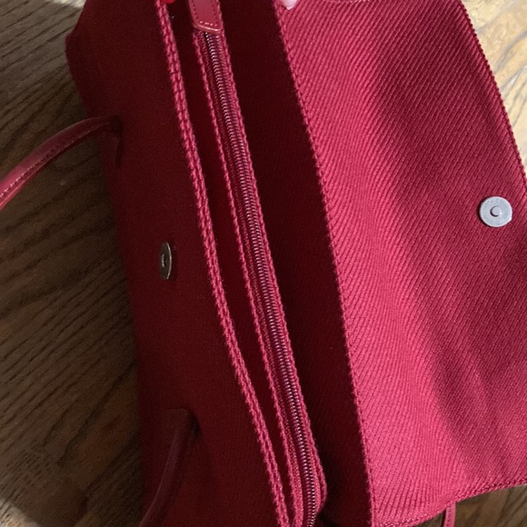 Ann Taylor purse. Red, excellent condition. - Picture 3 of 4